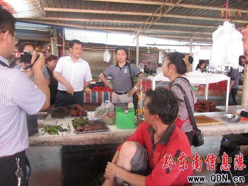 凱里市委副書(shū)記周文鋒到爐山督導(dǎo)民生工作