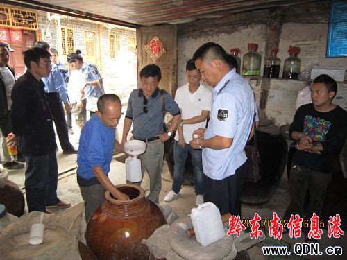 20家米酒小作坊非法添加糖精鈉被從嚴(yán)查處(圖)