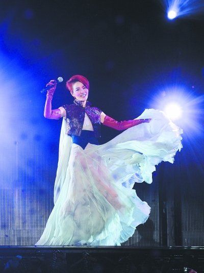 ����8����h�_(k��i)�� ������(ch��ng)�M(f��i)���^(gu��)1ǧ�f(w��n)(�D)