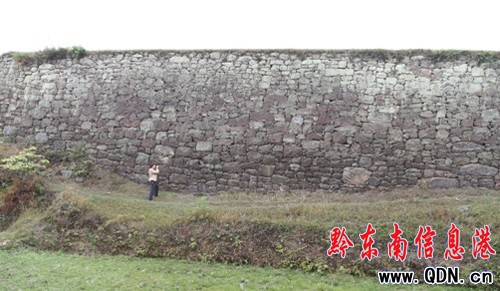 �Sƽ�l�F����Ҏģ�����ʯ������Ⱥ���M�D��