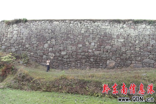 �Sƽ�l�F����Ҏģ�����ʯ������Ⱥ���M�D��