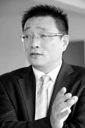 魯俊做成首單生意 解析中超公司新贊助合同