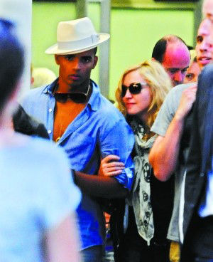 �������c24�qС���ѬF������ ���Ʒ��ւ���(�D)