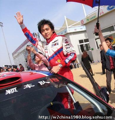 擁有另類才藝 讓大眾瞠目的10大明星(圖)