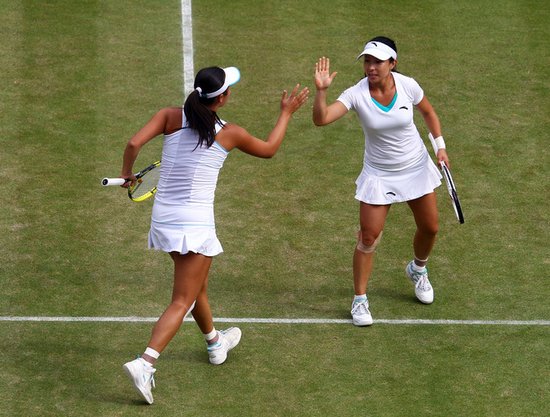 彭帥/鄭潔險上演驚天逆轉 三盤憾負無緣四強