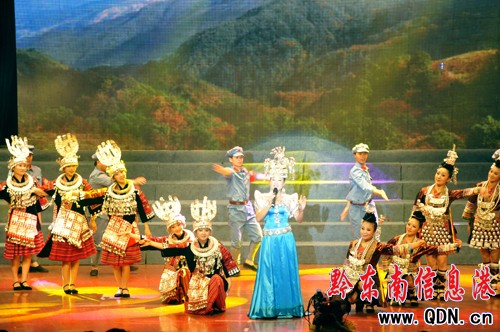 七·一再現(xiàn)長征情景 偉大轉折從這里開始(組圖)