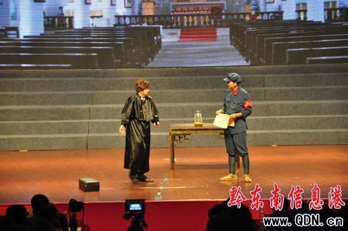 七·一再現(xiàn)長征情景 偉大轉折從這里開始(組圖)