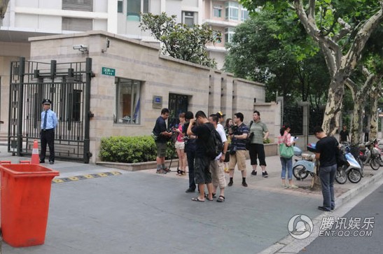 ��ѩ�A�ɷ򉋘� ���o�˵֜�̎�����P����(�D)