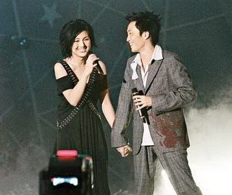 ���л���ǧ���m(x��)ǰ���H���Ѓr(ji��) ǧ�f���sˬ���(y��ng)