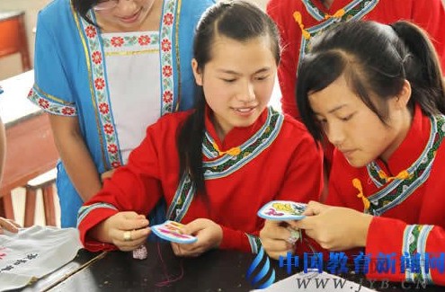 �����Ļ����n����У�@ ���ӂ����l(f��)�P(y��ng)�侫��