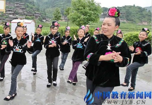 �����Ļ����n����У�@ ���ӂ����l(f��)�P(y��ng)�侫��