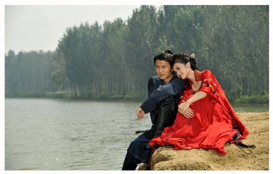 《劍俠情緣》全國(guó)首播 謝霆鋒阿Sa揭神秘面紗