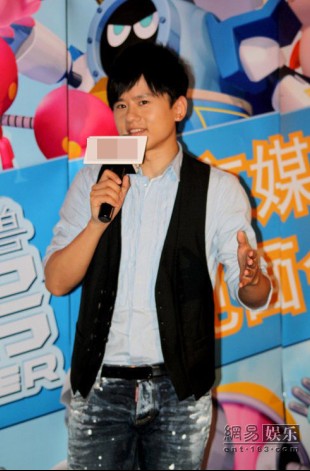 張杰“老少通吃” 獻(xiàn)聲動(dòng)畫電影《賽爾號(hào)》