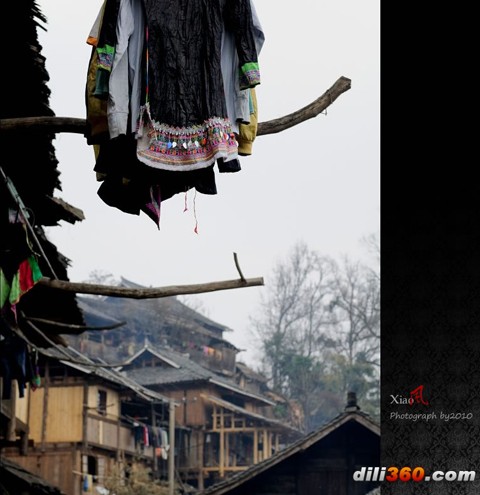 Ԋ��ǭ�|�ϣ�һ��ɽˮһ���ˣ��M�D��