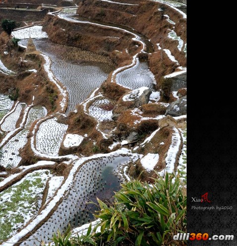 Ԋ��ǭ�|�ϣ�һ��ɽˮһ���ˣ��M�D��