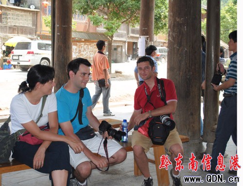 ��ƽ�h���ξC������4.11�|Ԫ���D��