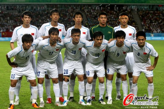 中國男足2-3憾負日本無緣四強 楊陽送世界波