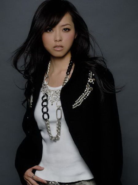 傳張靚穎與男友馮軻分手 男方被發(fā)現(xiàn)搬離愛巢