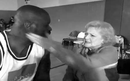 �W�᠖ˣ�� ��89�qӰ����鰤��һ����(�D)