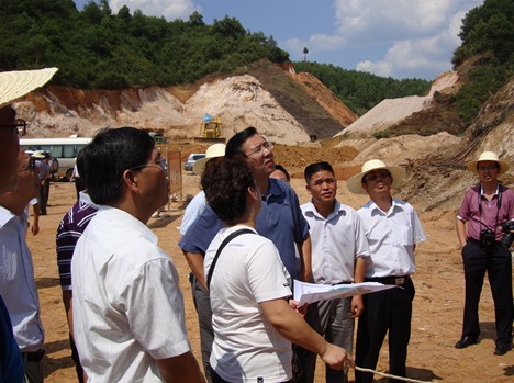 ���L���w�S�����ո����L�T���ĸ��Sƽҕ�칤��