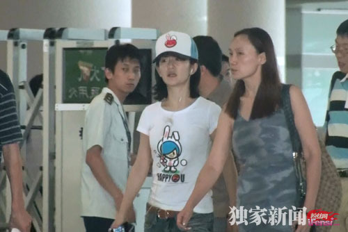 張杰謝娜各自返京 婚前猛撈金成“空中飛人”