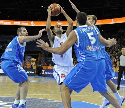 帕克18+5巴圖姆15分 法國逆轉希臘躋身四強