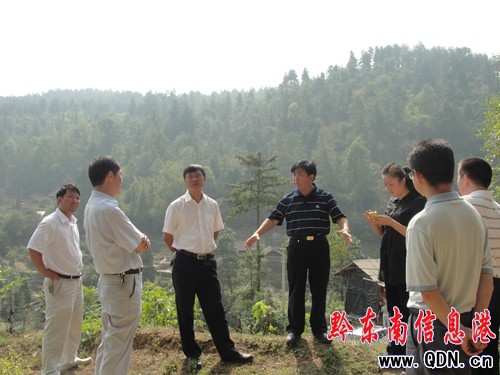 楊宏遠到尚寨土家族鄉檢查指導抗旱救災工作