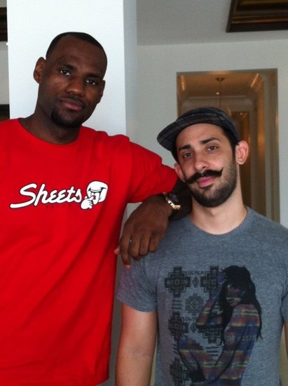 ղķ˹���°l(f��)���⳰Ц ��ӛ����߀���^�l(f��)�᣿