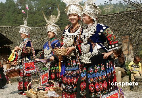 苗族古歌——民間口傳:民族的心靈記憶(圖)