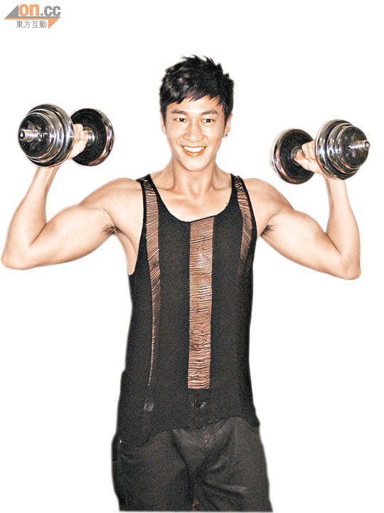 何潤東一向以健康形象示人