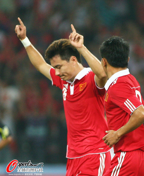 郜林慶祝進球