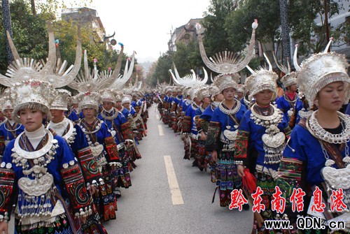 ���� ��ɽ���������Ƭ���M�D��