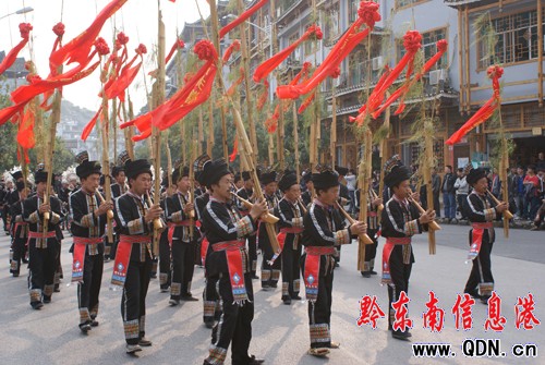 ���� ��ɽ���������Ƭ���M�D��