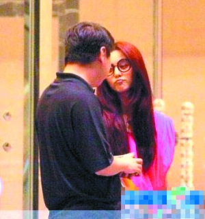 傳博納影業總裁于冬離婚 范冰冰袁莉當老板娘?