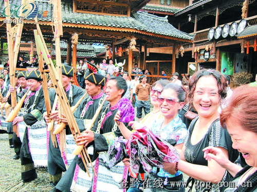 ǭ�|������ɫ�Ļ��a�I�ʬF���Űlչ���^���D��