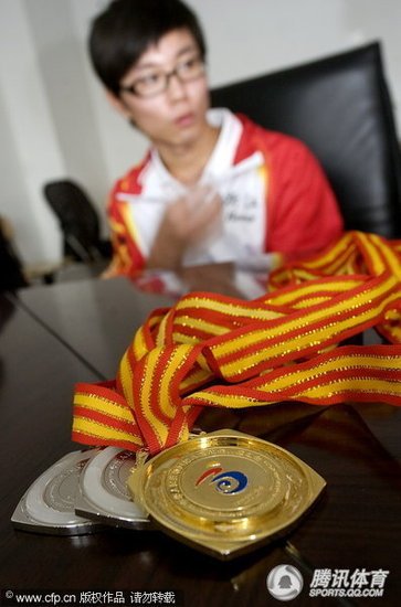 ���ң����\��܊΢�����H ̹�Եȴ����H���b��