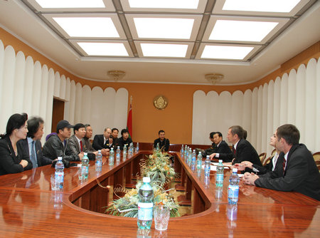 �Ї�ˇ�g�Ҹ��׶��_˹�Ļ������o�����D��