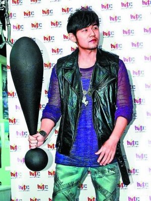 周董堅持35歲結(jié)婚 不肯松口承認昆凌女友身份