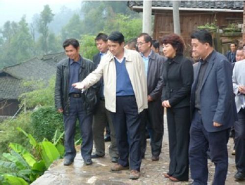 ��ί��ӛ�����A�����_(t��i)���h�����l(xi��ng)�M(j��n)���{(di��o)��