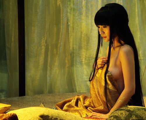 柳巖不介意被指靠胸揚名 找另一半不看條件