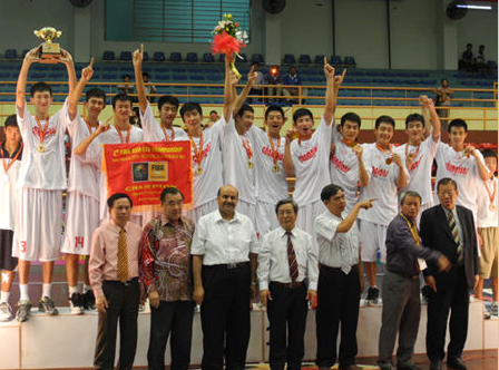 亞青賽-國青40分大勝韓國奪冠 周琦砍43+19+12