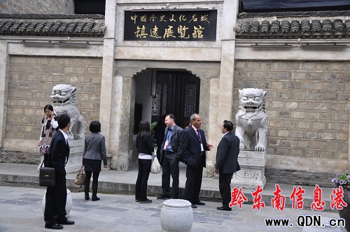 ǭ�|�χ��H�QͶ������һ�е��ų���h����