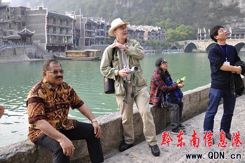 ǭ�|�χ��H�QͶ������һ�е��ų���h����