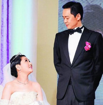 Selina服藥3年內(nèi)難懷孕 母親曝其曾有輕生念頭