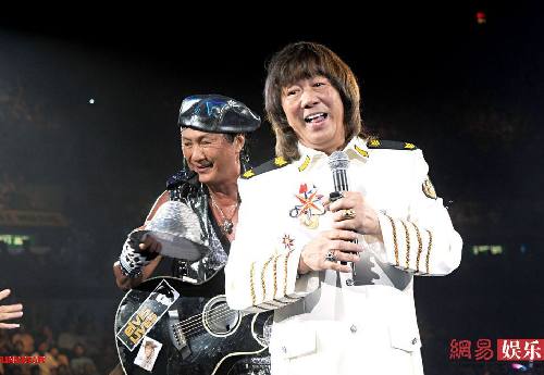 香港影星許冠英心臟病發(fā)寓所猝死 享年65歲