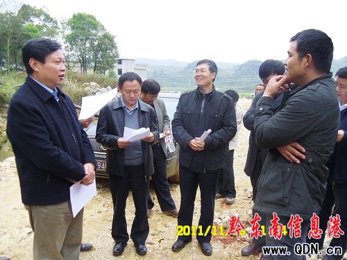 州政協(xié)領(lǐng)導(dǎo)赴黎平就低產(chǎn)林改造工作進(jìn)行調(diào)研