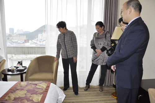 ���Դ��z�鳬100�����܇�(gu��)�H����(zh��n)ِ�Ӵ�����