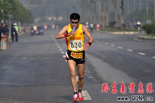 2011�Ї����F��ǭ�|�ϳ�100������ِ��¡���e��