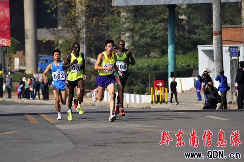 2011�Ї����F��ǭ�|�ϳ�100������ِ��¡���e��