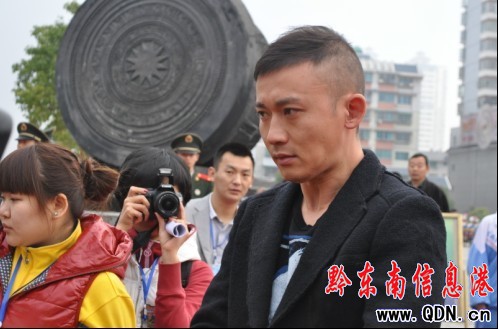 �h�����鳬100�������Ʋ��������D��